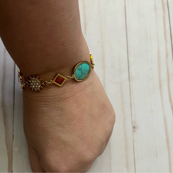 Beautiful Summery Gold and Stones Necklace and Bracelet Set - Picture 5 of 5